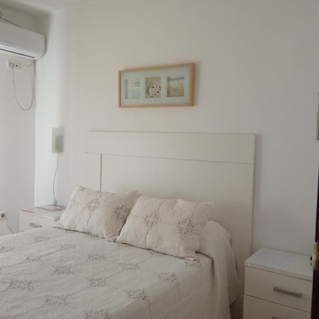 Habitaciones Individuales En Apartamento Compartido Seville Luaran gambar